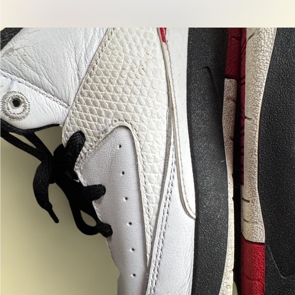Toddler Jordan 2  White and Red Sneakers size 10c - Picture 6 of 8